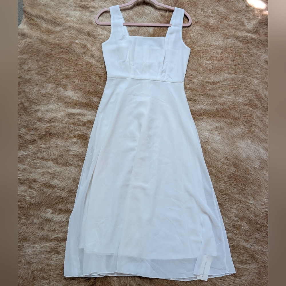 Commense Flowy White Dress - Picture 2 of 7